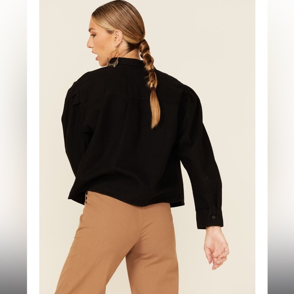 LEVI’S DENIM SHIRT 🖤 - Picture 4 of 4